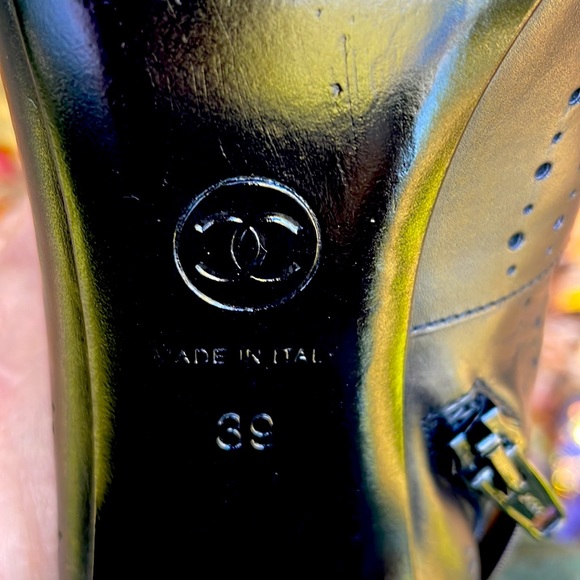 WOMENS CHANEL HIGH HEEL  BLACK LEATHER ANKLE BOOTS / BOOTIES - 9 π₯ - Picture 10 of 11